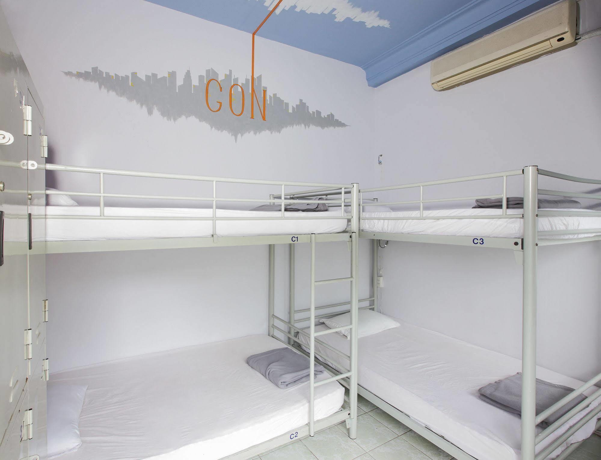 Dream Station - Saigon Hostel Хошимин Екстериор снимка