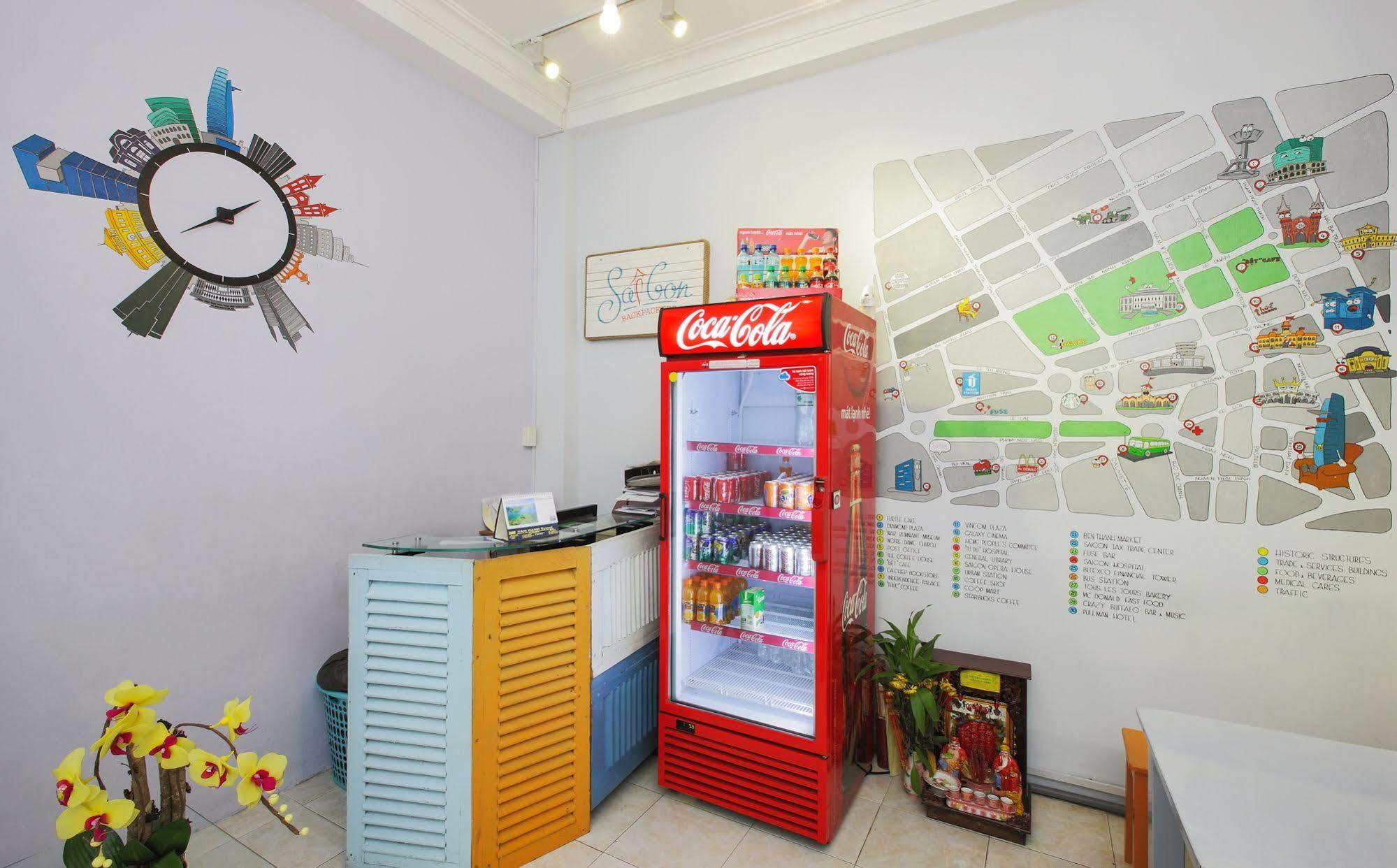 Dream Station - Saigon Hostel Хошимин Екстериор снимка