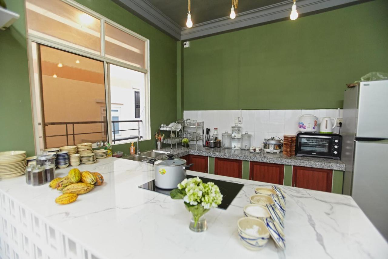 Dream Station - Saigon Hostel Хошимин Екстериор снимка