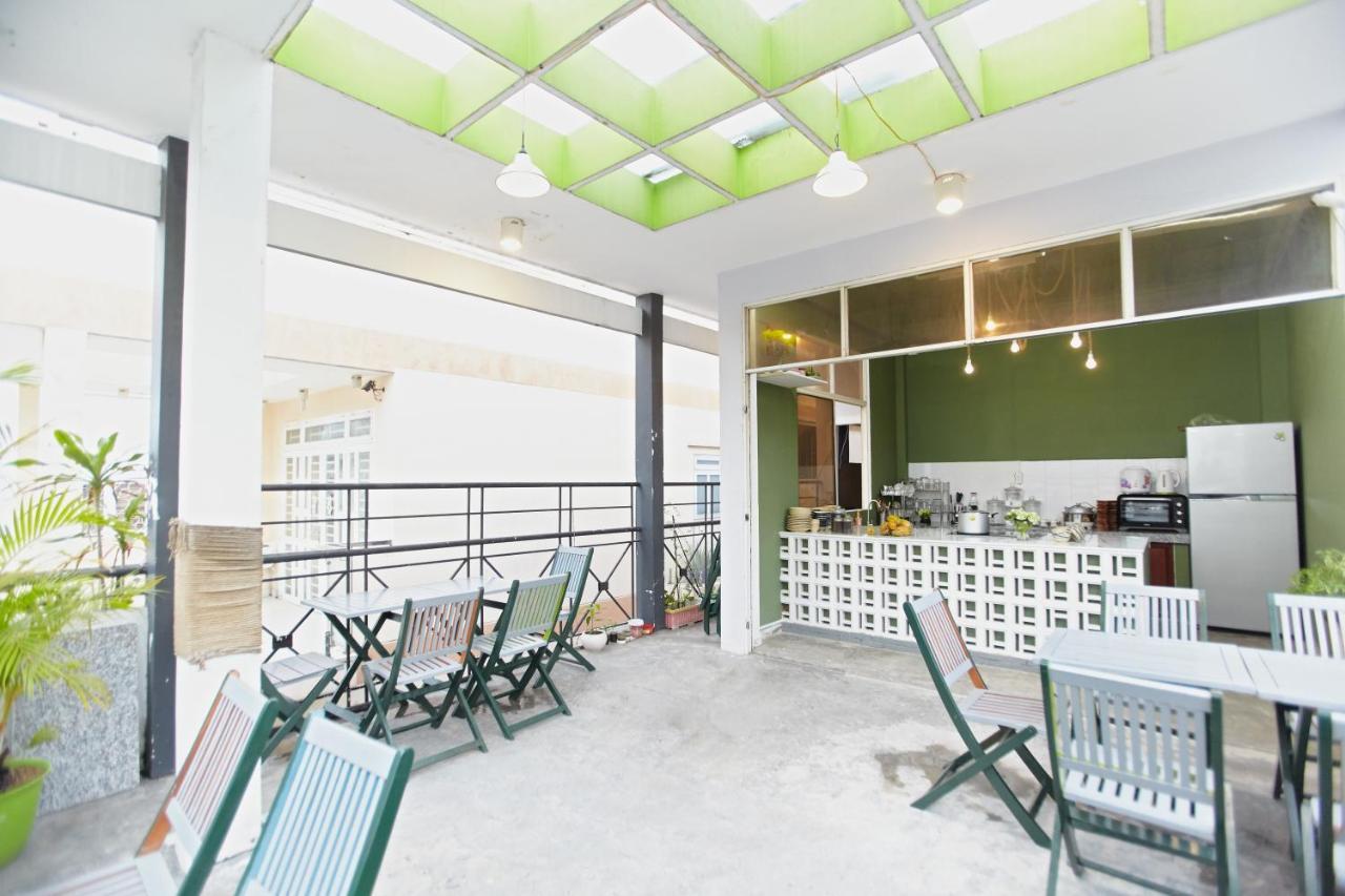 Dream Station - Saigon Hostel Хошимин Екстериор снимка