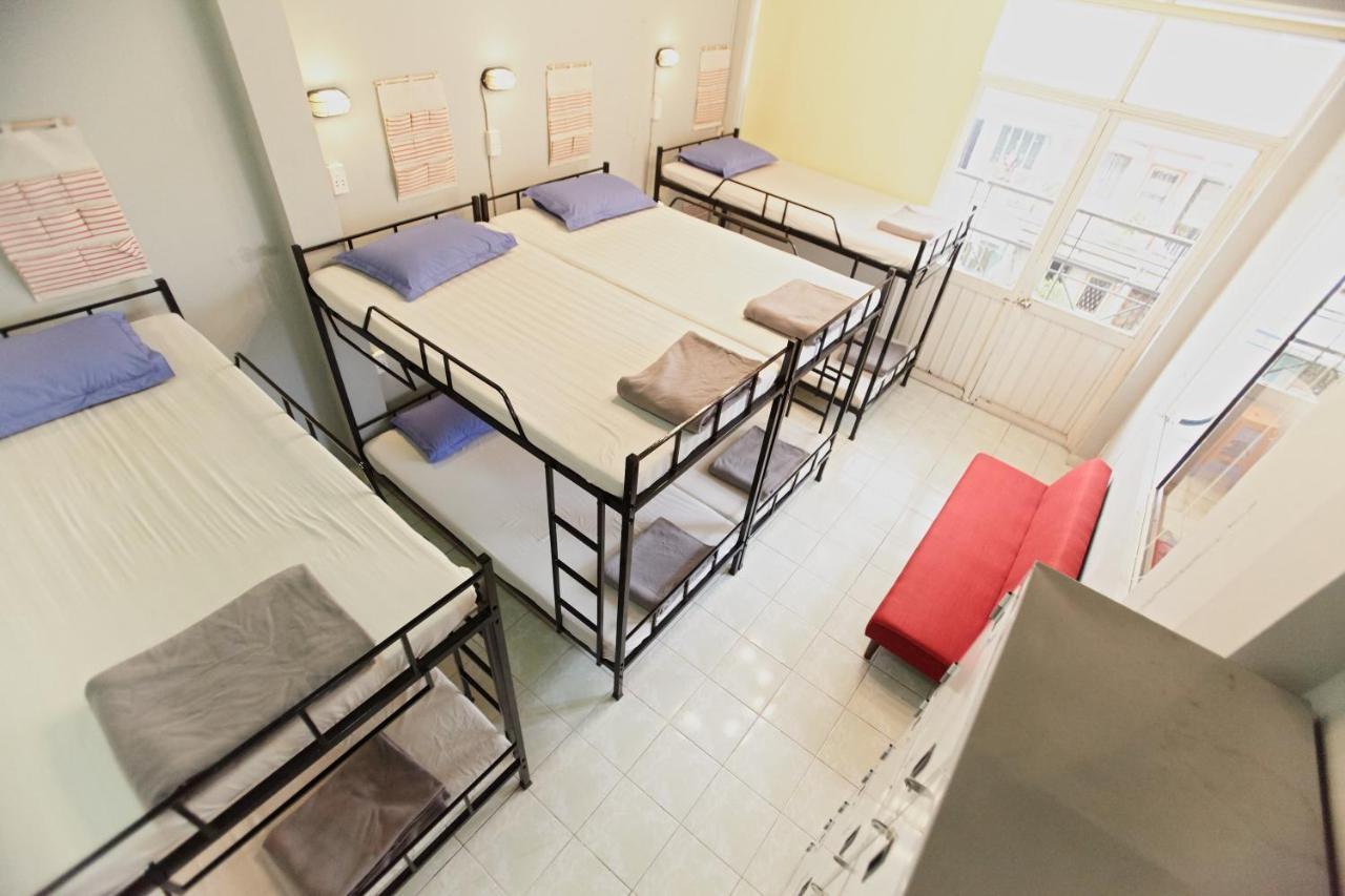 Dream Station - Saigon Hostel Хошимин Екстериор снимка