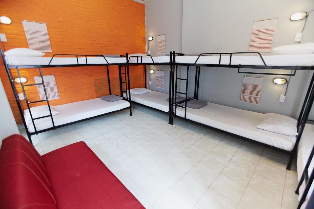 Dream Station - Saigon Hostel Хошимин Екстериор снимка