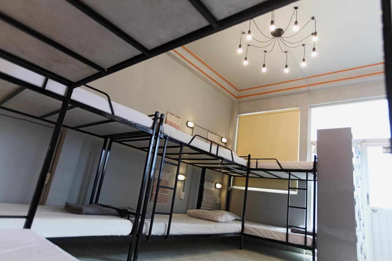 Dream Station - Saigon Hostel Хошимин Екстериор снимка