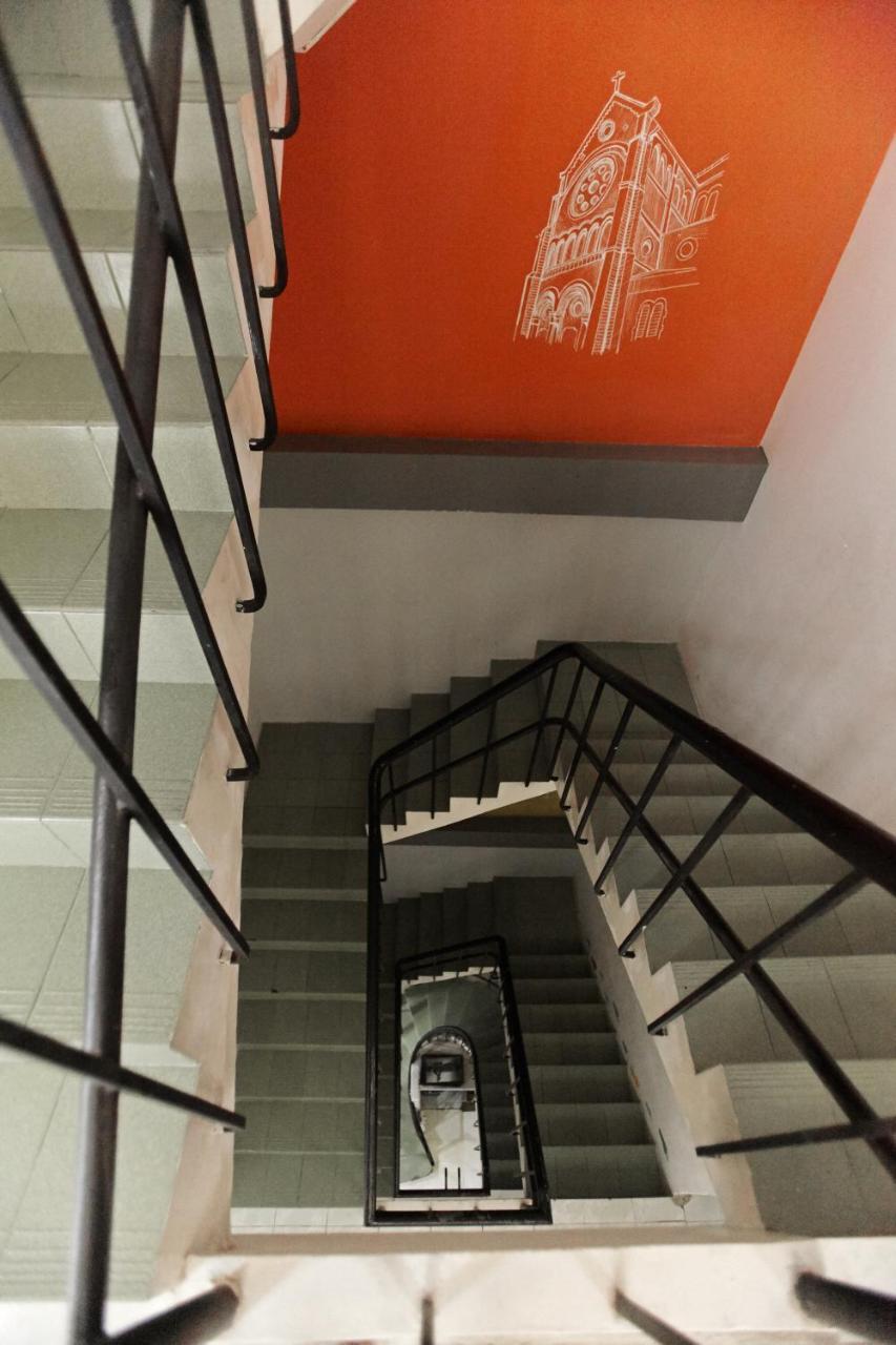 Dream Station - Saigon Hostel Хошимин Екстериор снимка