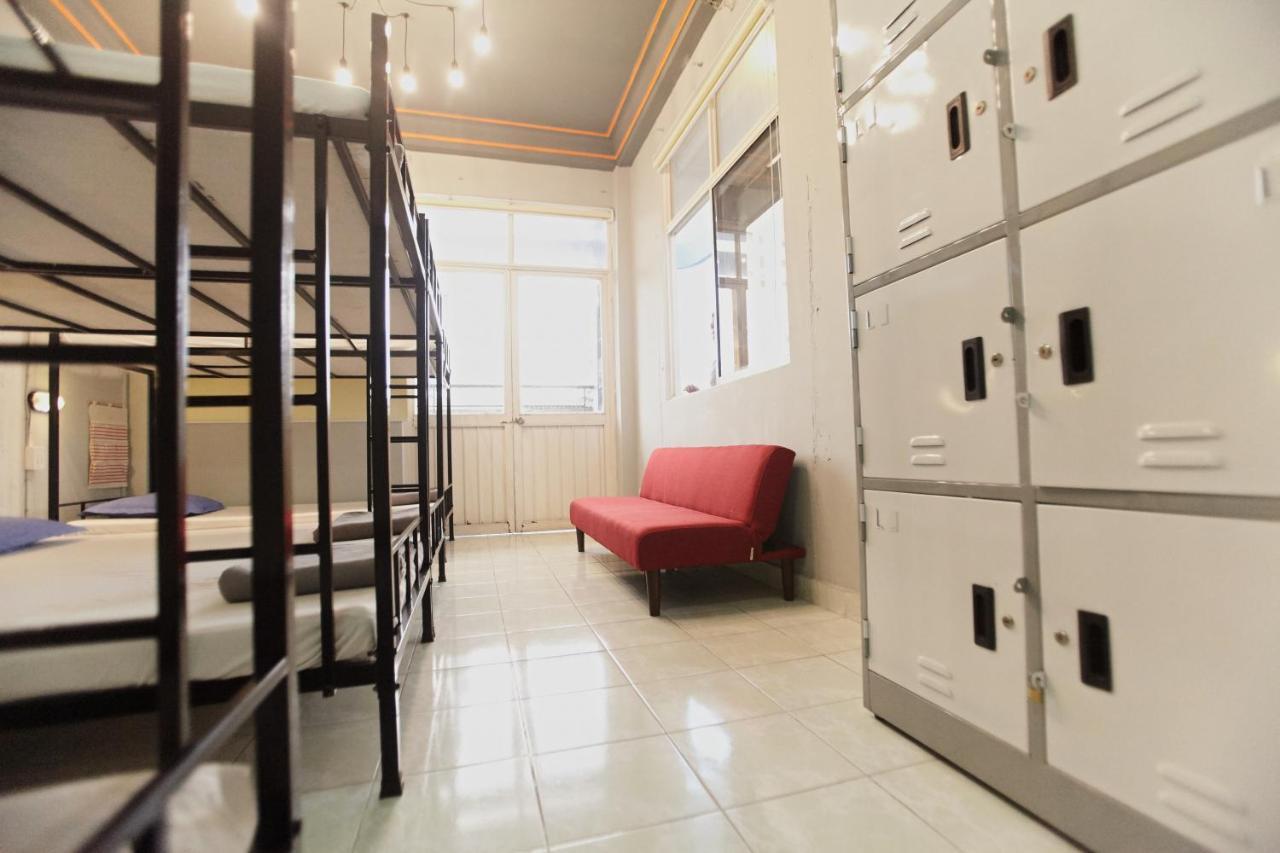 Dream Station - Saigon Hostel Хошимин Екстериор снимка
